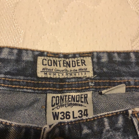 Contender W36 L34 made with paint stains. - Picture 2 of 7